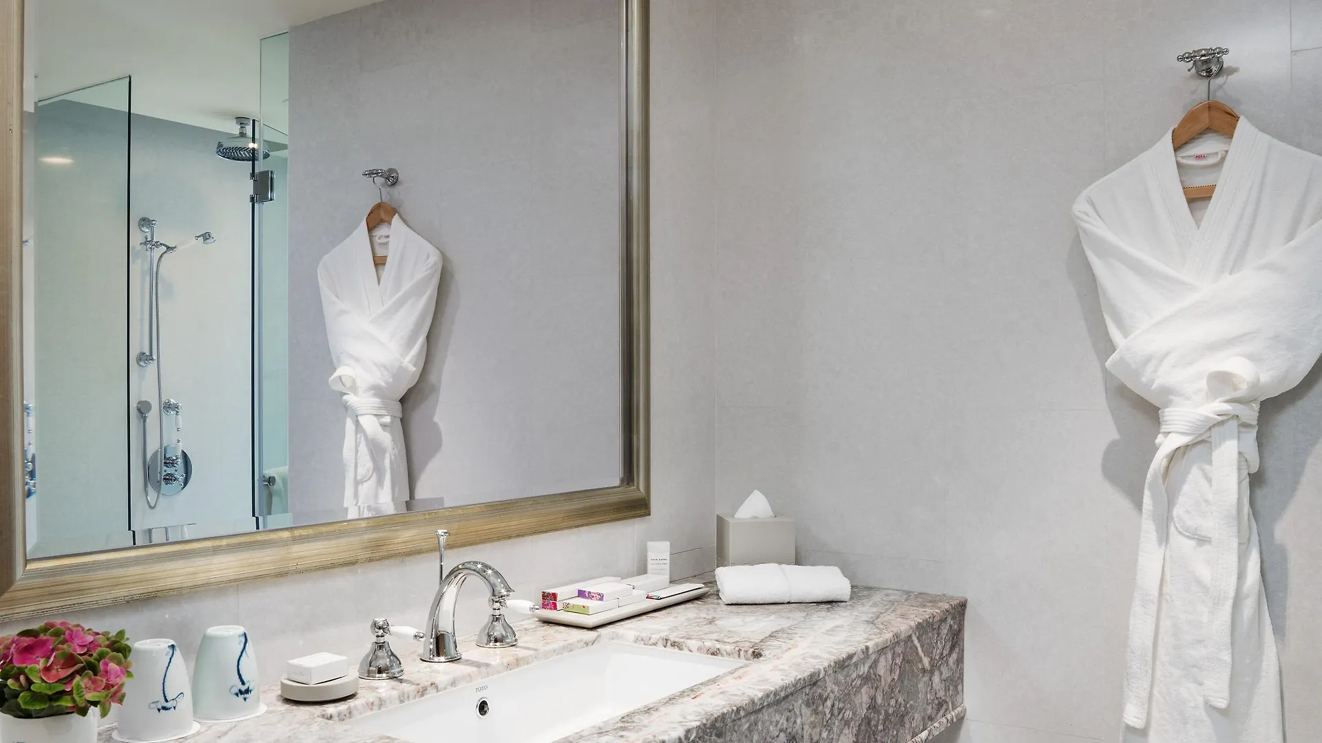 The Pottinger Hong Kong Hotel